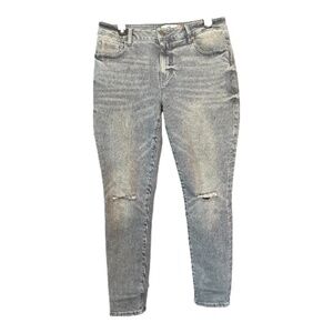 EUC Cabi gray high skinny distressed jeans – size 10